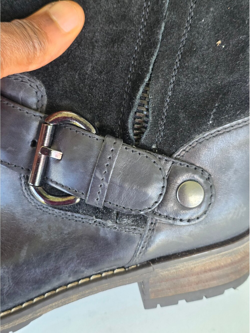 Clarks Black Leather Suede Moto Biker Boots Side Zip Buckle Lug Sole 6.5M - Picture 4 of 9